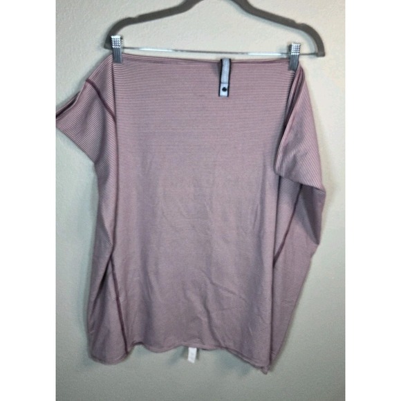 Lululemon Vinyasa Scarf Wrap O/S Burgundy Stripe Snap Convertible Poncho